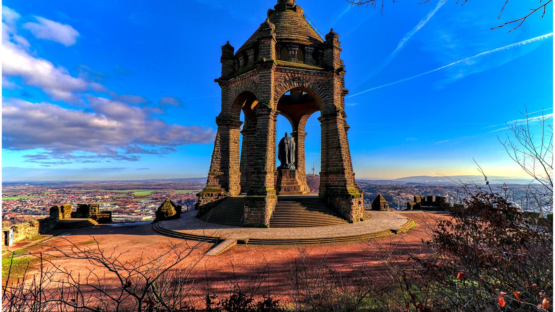 Kaiser-Wilhelm-Denkmal an der Porta Westfalica – Wahrzeichen der Region Ostwestfalen-Lippe